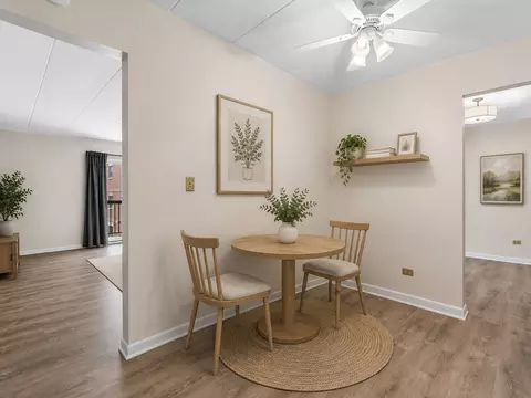 Dining - 900 S River Rd #4F, Des Plaines, IL 60016 photo 2 of 3