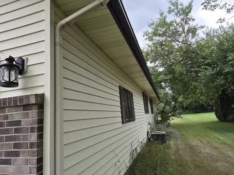 Exterior - 830 Lake Summerset Rd, Lake Summerset, IL 61019 photo 5 of 6