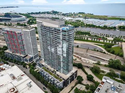 1901 S Calumet Ave #2412, Chicago, IL 60616