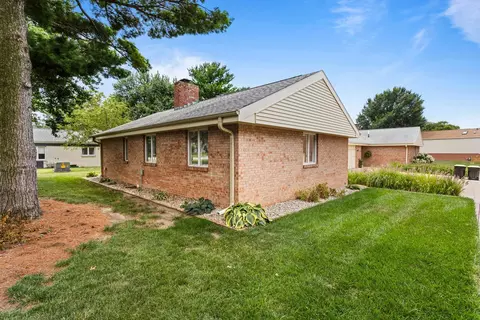 Exterior - 4 Fields E #0, Champaign, IL 61822 photo 2 of 6