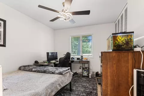 Bedroom - 4 Fields E #0, Champaign, IL 61822 photo 4 of 5