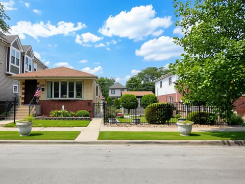 10756 S Albany Ave, Chicago, IL 60655