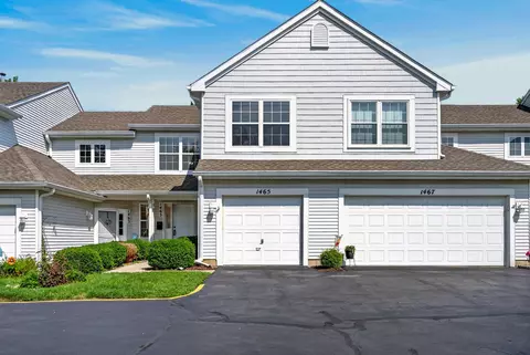 1465 Meadowsedge Ln, Carpentersville, IL 60110
