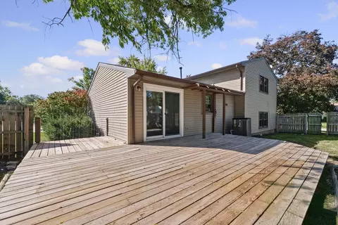 Exterior - 2006 Clover Ct E, Champaign, IL 61821 photo 11 of 12