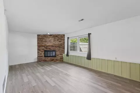 Living - 2006 Clover Ct E, Champaign, IL 61821 photo 9 of 9