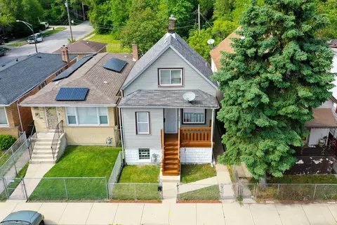 View/Area - 306 E 118th St, Chicago, IL 60628 photo 1 of 9