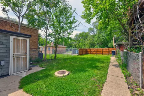 Exterior - 306 E 118th St, Chicago, IL 60628 photo 6 of 8