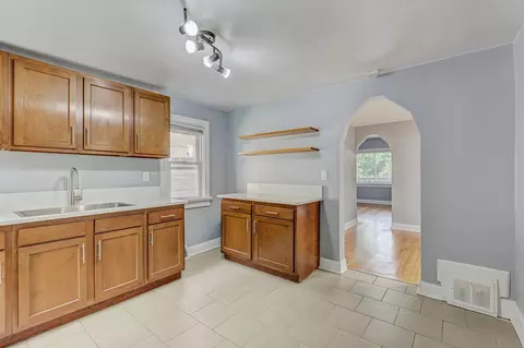 Kitchen - 306 E 118th St, Chicago, IL 60628 photo 2 of 2