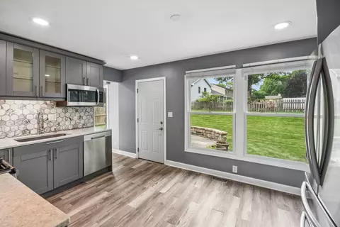 Kitchen - 89 Foxcroft Rd, Naperville, IL 60565 photo 3 of 3