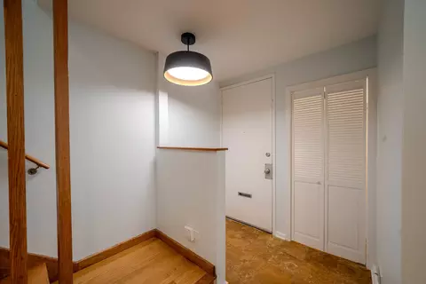 Entry Way - 934 E 55th St, Chicago, IL 60615 photo 1 of 2