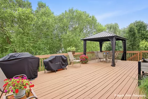 Exterior - 4707 Joyce Ln, Mchenry, IL 60050 photo 5 of 13