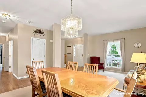 Dining - 4707 Joyce Ln, Mchenry, IL 60050 photo 3 of 3