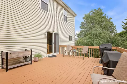 Exterior - 4707 Joyce Ln, Mchenry, IL 60050 photo 8 of 13