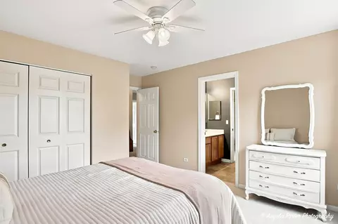 Bedroom - 4707 Joyce Ln, Mchenry, IL 60050 photo 5 of 7