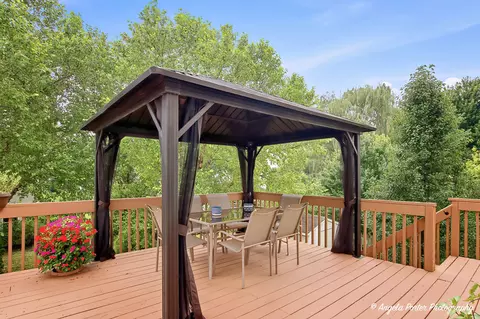 Exterior - 4707 Joyce Ln, Mchenry, IL 60050 photo 7 of 13