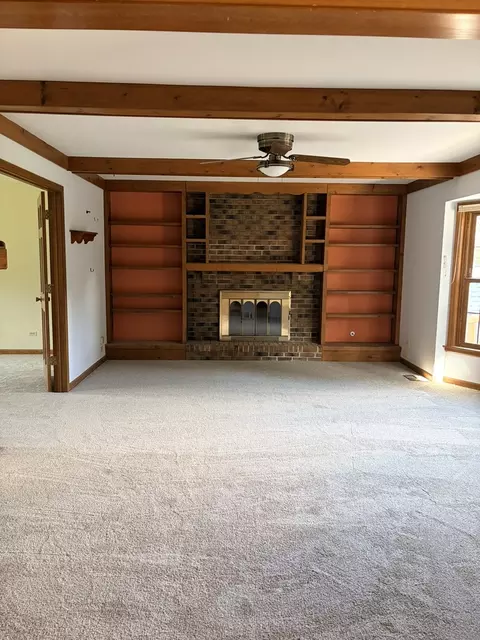 Living - 1335 Gaslight Dr, Algonquin, IL 60102 photo 1 of 3