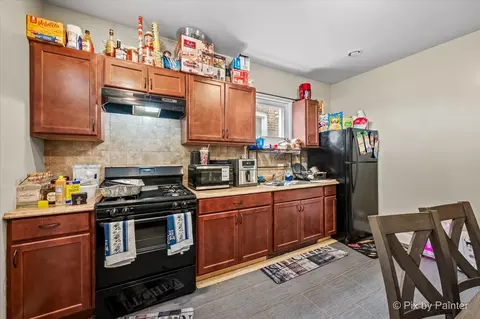 Kitchen - 7227 S Rhodes Ave, Chicago, IL 60619 photo 2 of 4