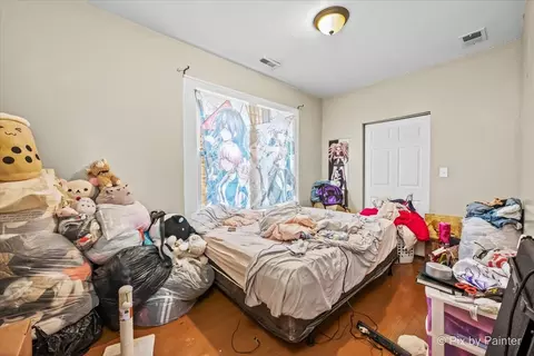 Bedroom - 7227 S Rhodes Ave, Chicago, IL 60619 photo 2 of 4