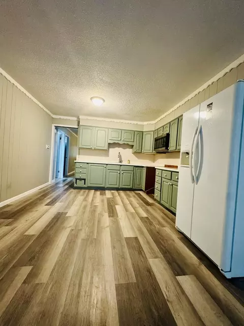 Kitchen - 404 W 9th St, Christopher, IL 62822 photo 1 of 3