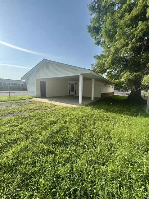 Other - 404 W 9th St, Christopher, IL 62822 photo 3 of 7