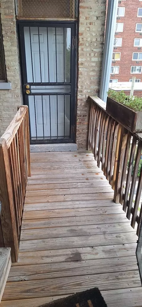Exterior - 815 E 53rd St #3, Chicago, IL 60615 photo 2 of 2