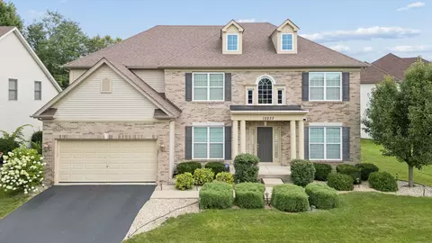 Exterior - 12237 Winterberry Ln, Plainfield, IL 60585 photo 4 of 6