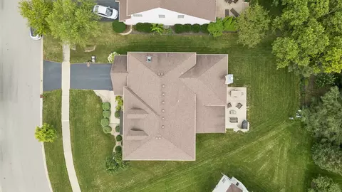 View/Area - 12237 Winterberry Ln, Plainfield, IL 60585 photo 4 of 6