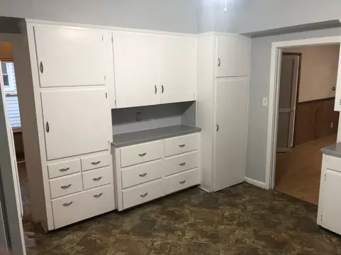 Kitchen - 708 E 11th St, Centralia, IL 62801 photo 3 of 4