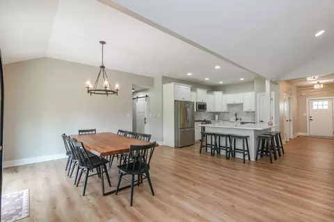 Dining - 3172 Sun Valley Dr, Kankakee, IL 60901 photo 1 of 2
