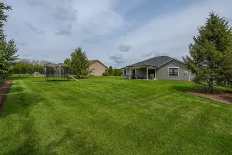 Exterior - 3172 Sun Valley Dr, Kankakee, IL 60901 photo 8 of 8