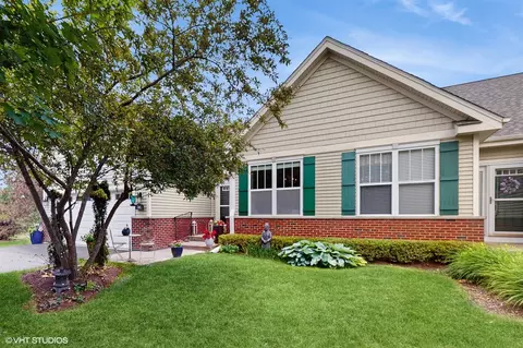301 W Eagle Ct, Waukegan, IL 60087