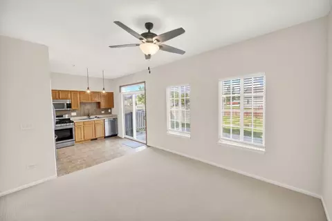 Living - 1402 Fabiola Ct, Minooka, IL 60447 photo 3 of 4
