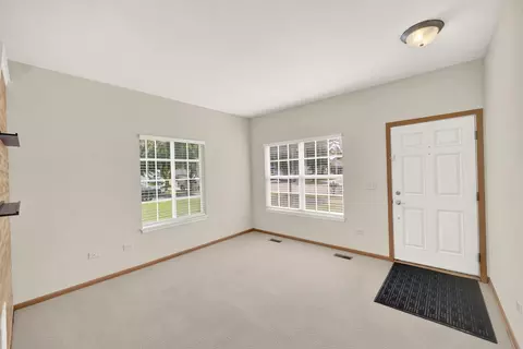 Living - 1402 Fabiola Ct, Minooka, IL 60447 photo 1 of 4