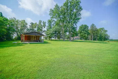 Exterior - 13855 W State Rd, Pecatonica, IL 61063 photo 7 of 12