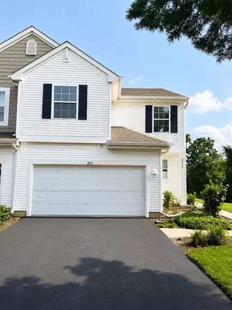 2112 Orchard Ln, Carpentersville, IL 60110
