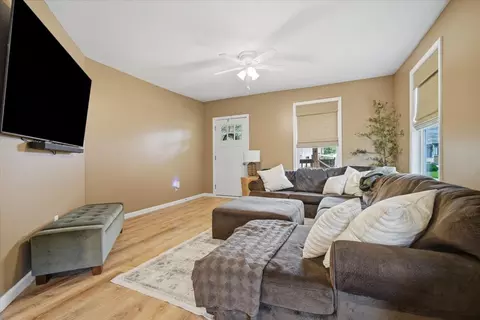 Living - 609 E Olive St, Bloomington, IL 61701 photo 1 of 1