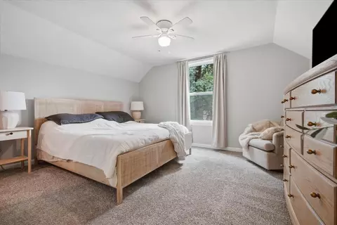 Bedroom - 609 E Olive St, Bloomington, IL 61701 photo 1 of 3