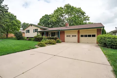 Exterior - 110 Veronica Way, Normal, IL 61761 photo 2 of 8