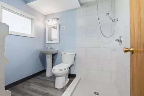 Bath - 110 Veronica Way, Normal, IL 61761 photo 2 of 2