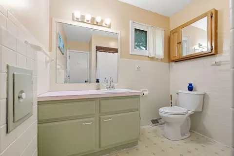 Bath - 110 Veronica Way, Normal, IL 61761 photo 1 of 2