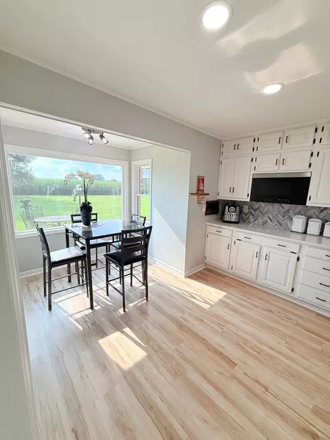 Kitchen - 301 Stouffer Rd, Sterling, IL 61081 photo 4 of 4
