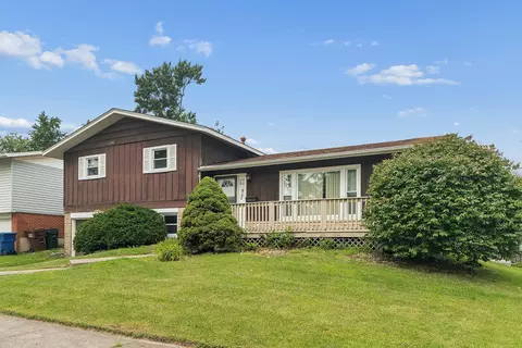 6142 Rob Roy Dr, Oak Forest, IL 60452
