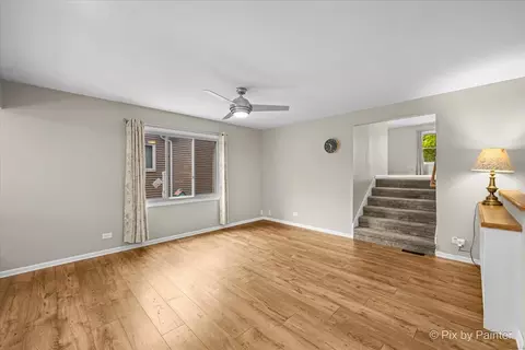 Living - 640 Ash St, Algonquin, IL 60102 photo 1 of 8