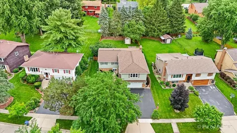 View/Area - 640 Ash St, Algonquin, IL 60102 photo 2 of 10