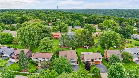 View/Area - 640 Ash St, Algonquin, IL 60102 photo 3 of 10