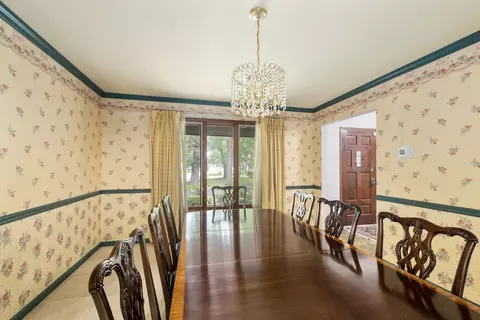 Dining - 3400 Parthenon Way, Olympia Fields, IL 60461 photo 1 of 2