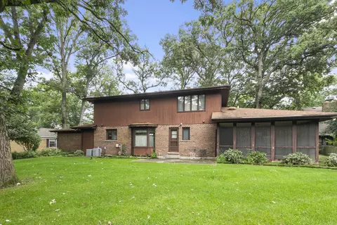 Exterior - 3400 Parthenon Way, Olympia Fields, IL 60461 photo 4 of 6