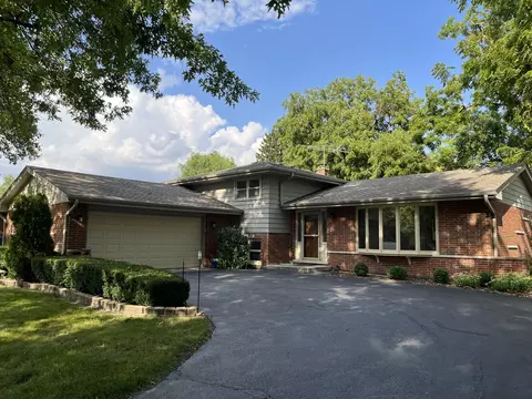 12923 S Forestview Rd, Palos Heights, IL 60463