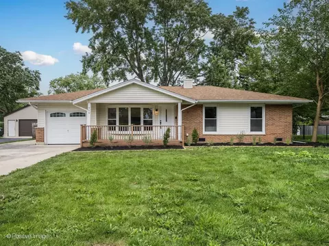 959 Ridge Ave, Elk Grove Village, IL 60007