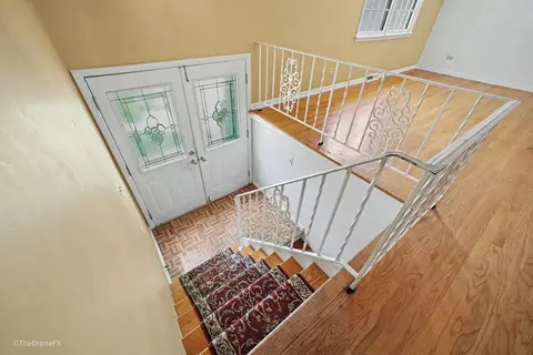 Entry Way - 1120 E Prairie Ave, Wheaton, IL 60187 photo 1 of 1